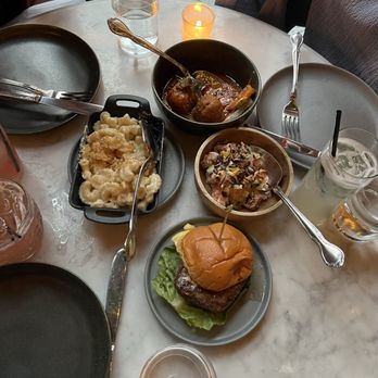Harp & Crown - Mac and Cheese, Lamb Meatball, Salmon Ceviche, Cheeseburger (clockwise starting from the left) - New American Near Me - Philadelphia, Pennsylvania Harp & Crown - Mac and Cheese, Lamb Meatball, Salmon Ceviche, Cheeseburger (clockwise starting from the left) - New American Near Me - Philadelphia, Pennsylvania