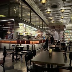 Bar Astor - Lots of seating inside