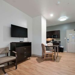Studio Six Ingleside - S Double