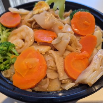 Curry Hurry - Pad See Ew - Shrimp - Thai Near Me - San Francisco, California