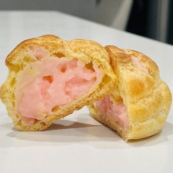 Kimmy’s Cream Puffs - strawberry cream custard flavor - Desserts Near Me Kimmy’s Cream Puffs - strawberry cream custard flavor - Desserts Near Me
