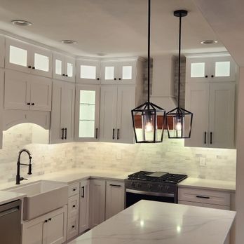 Cruz Construction & Renovation - General Contractors Near Me - Bothell, Washington