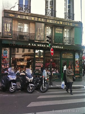 À la Mère de Famille by null