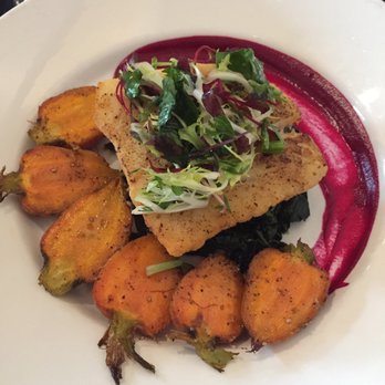 Magpie Cafe - Tonight's special: fresh halibut with beet purée and roasted carrots - New American Near Me - Sacramento, California Magpie Cafe - Tonight's special: fresh halibut with beet purée and roasted carrots - New American Near Me - Sacramento, California