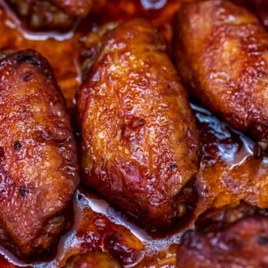 Mr & Mrs Bs BBQ & Wingz Logo
