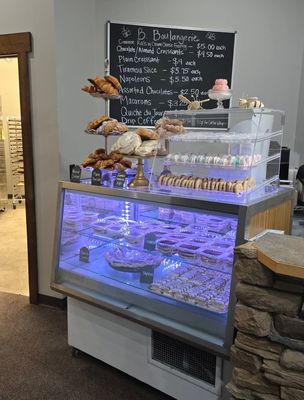 PÂTISSERIE BOULANGERIE TRAITEUR B BOULANGERIE - Updated August 2025 - 19 Photos & 12 Reviews
