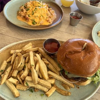 Driftwood Kitchen - Beach Burger - Seafood Near Me - Laguna Beach, California