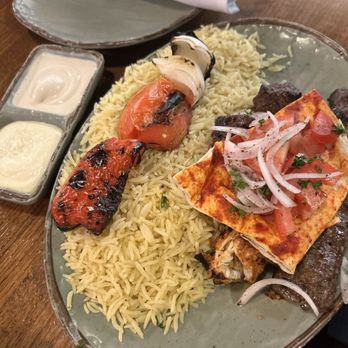 Libanais Sweets And Restaurant - Lebanese Near Me - Lincolnwood, Illinois