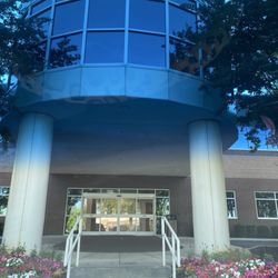 Norville Breast Center - Entrance