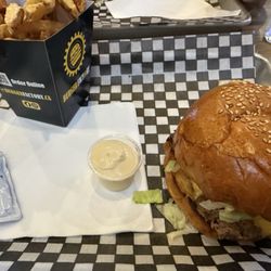Burger Factory - Cheeseburger