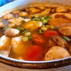 Nur Thai - Seafood Tom Yum Family Size