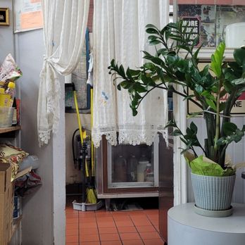 Thai Pepper - A divider to access the kitchen area. - Thai Near Me - Huntington Beach, California Thai Pepper - A divider to access the kitchen area. - Thai Near Me - Huntington Beach, California