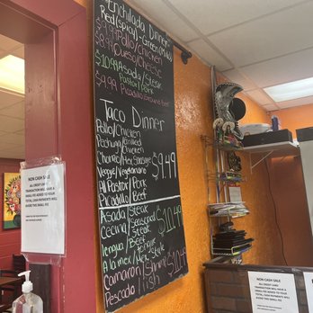 Mariachi's Tacos - Mexican Near Me - Des Plaines, Illinois