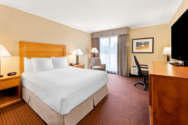 Best Western Plus Nor'Wester Hotel & Conference Centre by null