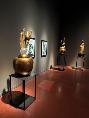 Chihuly Garden and Glass by null