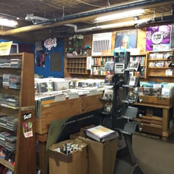Pure Pop Records - Listening station