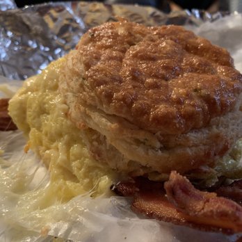 Earth's Harvest Kitchen & Juicery - Sandwiches Near Me - Dover, New Hampshire