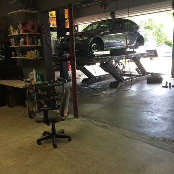 Bennetts Auto Care - Back room to bays - Auto Repair Near Me - Brandon, Florida Bennetts Auto Care - Back room to bays - Auto Repair Near Me - Brandon, Florida