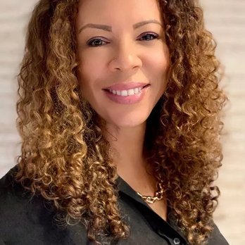 Umansky Plastic Surgery - Dana Armstead, Practice Manager - Cosmetic Surgeons Near Me - La Jolla, California Umansky Plastic Surgery - Dana Armstead, Practice Manager - Cosmetic Surgeons Near Me - La Jolla, California