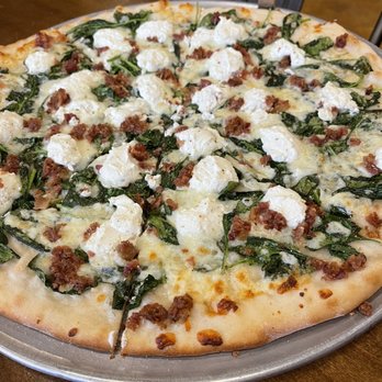 Alfonso's Pizzeria - White Spinach Pizza - Pizza Near Me - Tampa, Florida Alfonso's Pizzeria - White Spinach Pizza - Pizza Near Me - Tampa, Florida