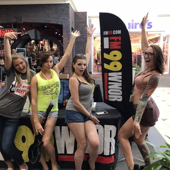 Pembroke Square - Rylee, Toni, Christy, and Lyssa with FM99 supporting the drive !!! - Shopping Centers Near Me - Virginia Beach, Virginia