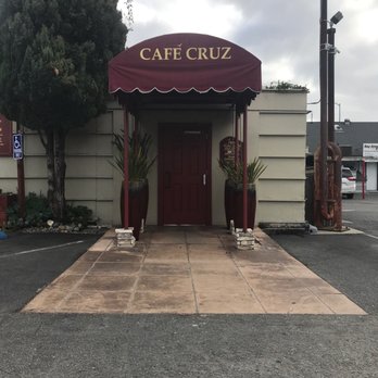 Cafe Cruz - Back entrance - Seafood Near Me - Soquel, California