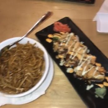 HakkaChow - lo mein, Crunchy Spicy Tuna Roll* - Asian Fusion Near Me - Winston-Salem, North Carolina