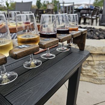 Gillig Winery - Mixed wine flight: Pinot Grigio, Verbina, Cabernet Sauvignon, Diablo Rojo & Khaleesi (or as I said to my wife, Game of Thrones Kool Aid) - Wineries Near Me - Findlay, Ohio
