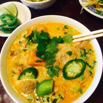 Pho Vinh - #73 chicken & rice vermicelli in coconut curry broth - Vietnamese Near Me - Orlando, Florida