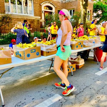 Chinese Mutual Aid Assn - Finish Line Bananas and Water:2022 - Community Service/Non-Profit Near Me - Chicago, Illinois Chinese Mutual Aid Assn - Finish Line Bananas and Water:2022 - Community Service/Non-Profit Near Me - Chicago, Illinois
