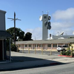 Lee's Jewelers - Next to the sombrero motel