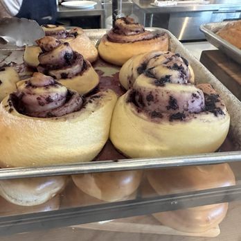 Crembo Bakery - Blueberry cinnamon roll - Bakeries Near Me - Tampa, Florida