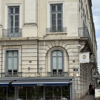 bocuse le sud lyon - L'extérieur du resto - Restaurants Near Me - Lyon, 69 bocuse le sud lyon - L'extérieur du resto - Restaurants Near Me - Lyon, 69