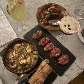 El Born - Tapas, gambas al ajillo, Brussels Sprouts, carpaccio - Spanish Near Me - Brooklyn, New York