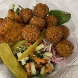Falafel bowl, no tabouli Falafel bowl, no tabouli