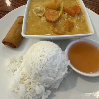 Jai Thai - Yellow curry lunch special - Seafood Near Me - Sun City, Arizona