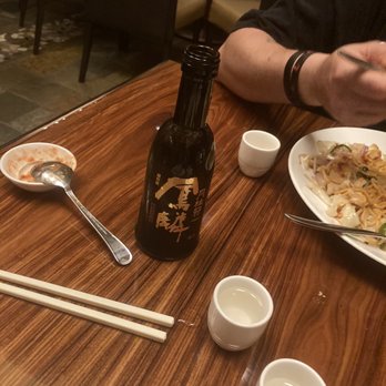 Red Lantern - Chilled Sake and hot noodles with Shrimp Pad Thai - Chinese Near Me - Lincoln, California