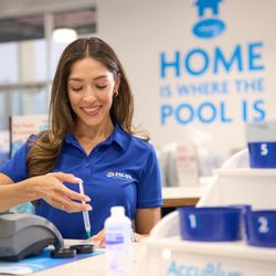 Expert Water Testing at Leslie's