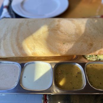 Bay Leaf Indian Restaurant And Bar - Bars Near Me - Peoria, Illinois