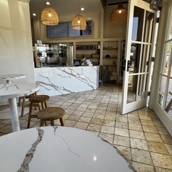 Lunada Creamery - Interior. - Ice Cream & Frozen Yogurt Near Me - Palos Verdes Estates, California Lunada Creamery - Interior. - Ice Cream & Frozen Yogurt Near Me - Palos Verdes Estates, California
