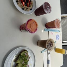 AVOCADO SMASH OVERNIGHT OATS CYMBIOTIKA CREATINE VITAMIN SEA LATTE