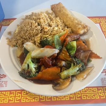 Mr Wang Chinese Restaurant - Pork with vegetables - Chinese Near Me - Homosassa, Florida