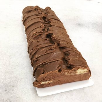 Kilwins - Fresh fudge made daily at KILWINS- Bluffton. Stop in for a free taste! - Candy Stores Near Me - Bluffton, South Carolina Kilwins - Fresh fudge made daily at KILWINS- Bluffton. Stop in for a free taste! - Candy Stores Near Me - Bluffton, South Carolina