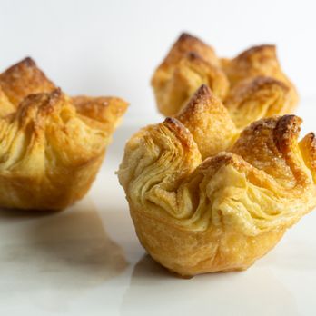 Trillium Treats - three different types of pastry - Cupcakes Near Me - Redmond, Washington Trillium Treats - three different types of pastry - Cupcakes Near Me - Redmond, Washington
