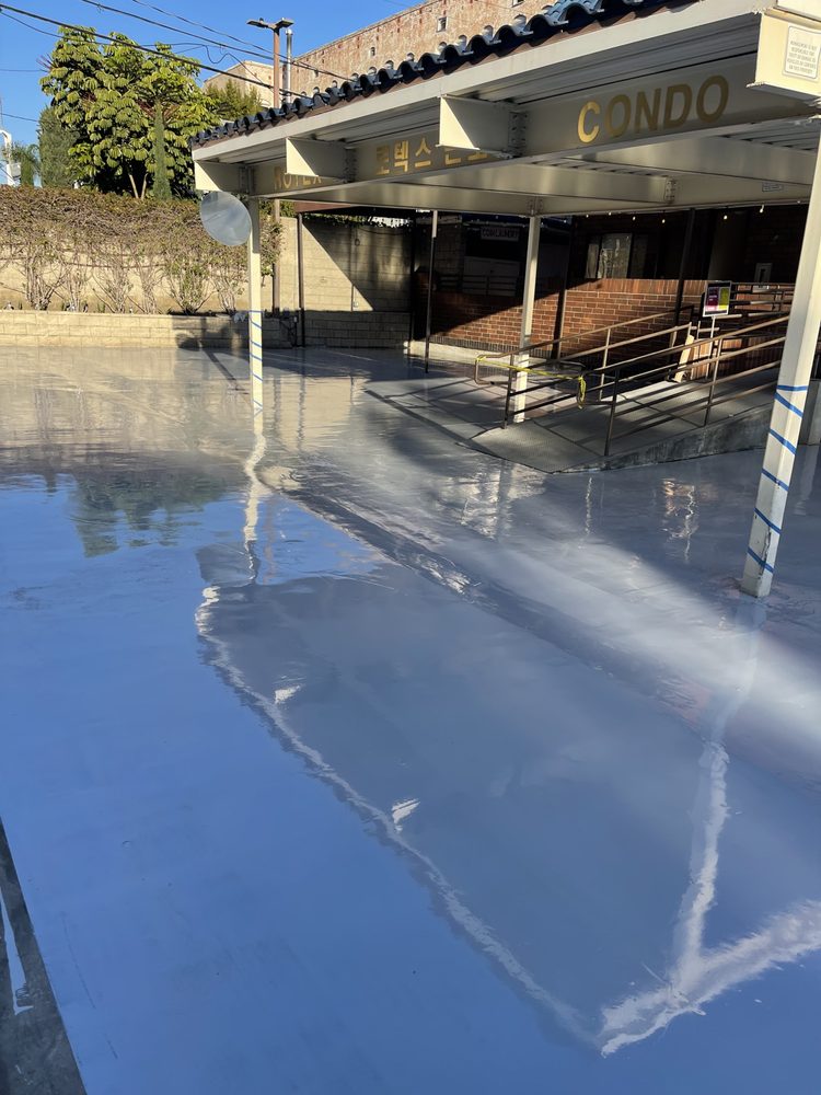 Slide of Moonlight Builders