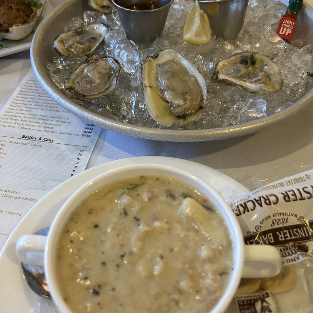 Flavorless oysters and New England clam chowder that tastes like Progresso Flavorless oysters and New England clam chowder that tastes like Progresso