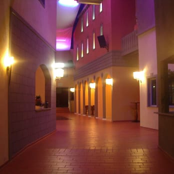 Piazza Bowling - Bowling Near Me - Buchholz, NI