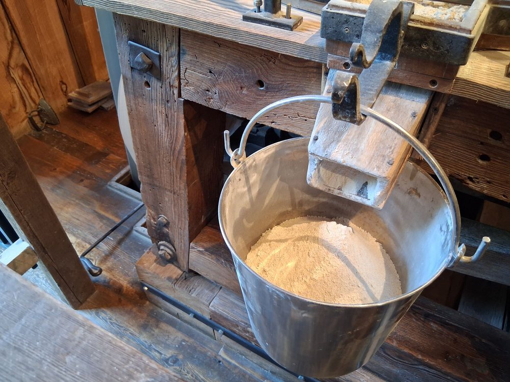 Homestead Gristmill Logo