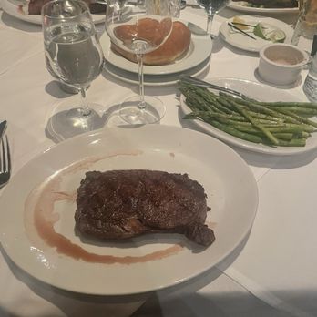 Simms Steakhouse - Steakhouses Near Me - Lakewood, Colorado Simms Steakhouse - Steakhouses Near Me - Lakewood, Colorado