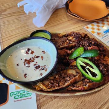 Buenos Dias - Salvadoran Near Me - Houston, Texas